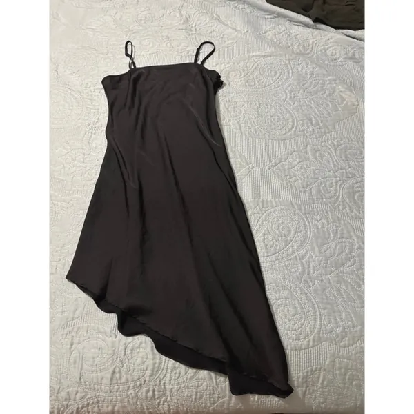 Forever 21 black satin asymmetrical slip mini dress size small - Image 5