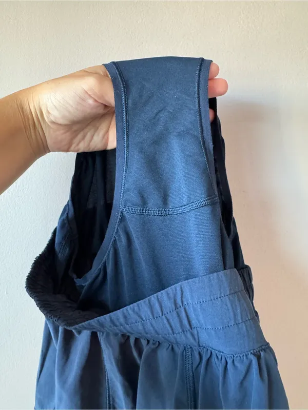 Lululemon Women’s Hotty Hot Shorts with Liner Navy Size 6 - Image 9