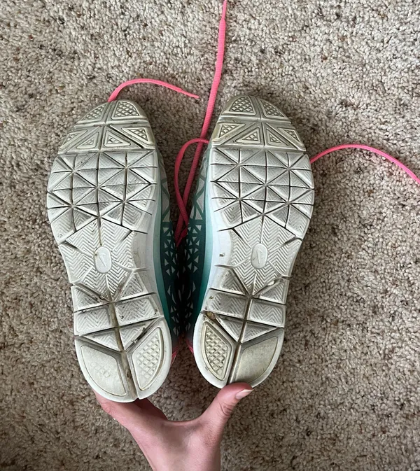 Training Shoes - Image 4
