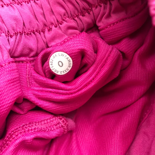 Lululemon L Hotty Hot Low-Rise Short 2.5" Sonic Pink 0 - Image 8