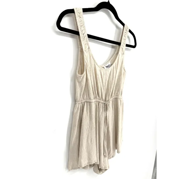 Princess Polly Romper Sleeveless Boho Size 4 Oatmeal Beige Smocked Strap Keyhole - Image 2
