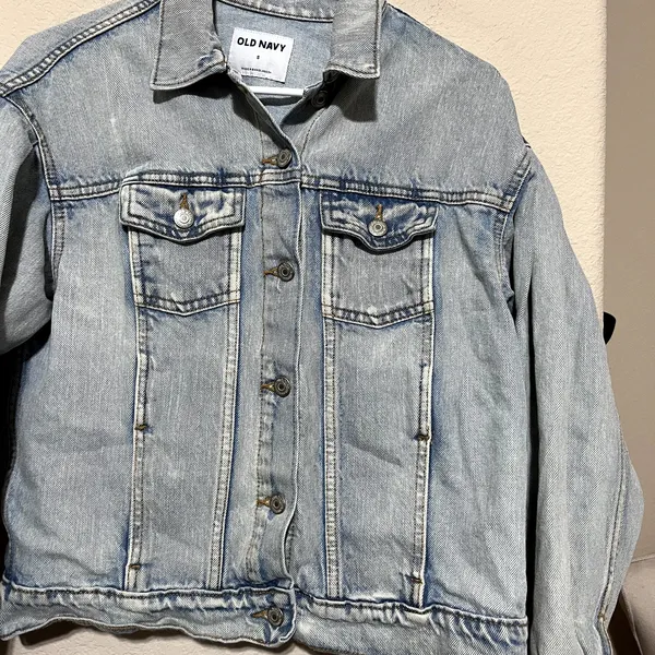 Old Navy Womens Light Wash Denim Jacket Small Relaxed Fit Blue Jean Y2K trucker - Image 2