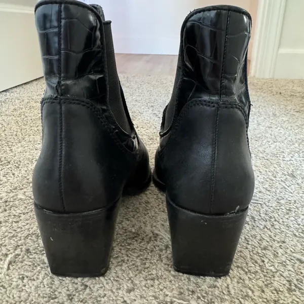Steve Madden Women's Black Ankle Boots - Image 2