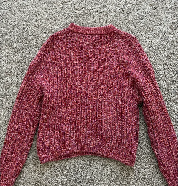 Red and Pink Knit Sweater - Image 4
