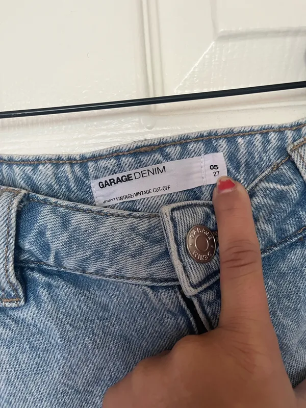 Garage Denim Shorts Vintage Cut-Off - Image 3