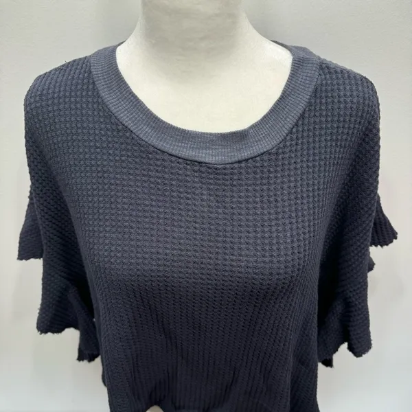 BUCKETLIST Navy Blue Waffle Knit Raw Edge Flutter Sleeve Slouchy Cropped Top NEW - Image 6