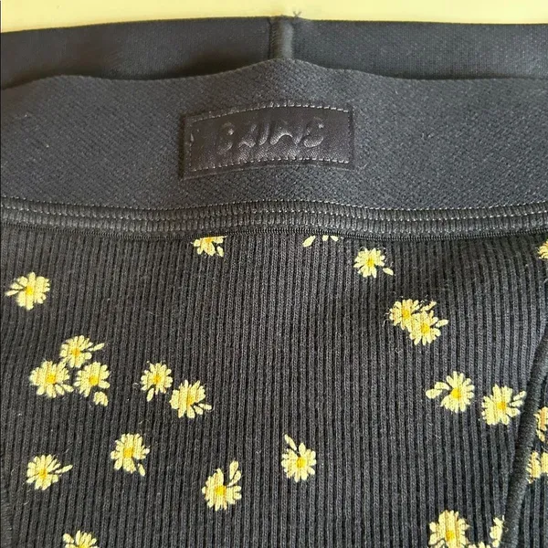SKIMS Cotton Rib Boxer Shorts, Navy Daisy Print, Size Small, NWOT Open package - Image 4