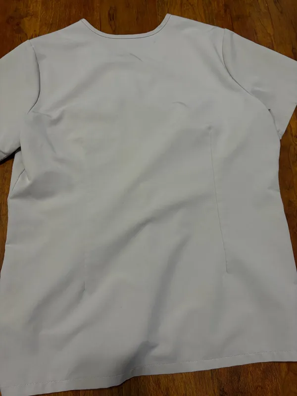 FIGS Set Scrubs - Image 4