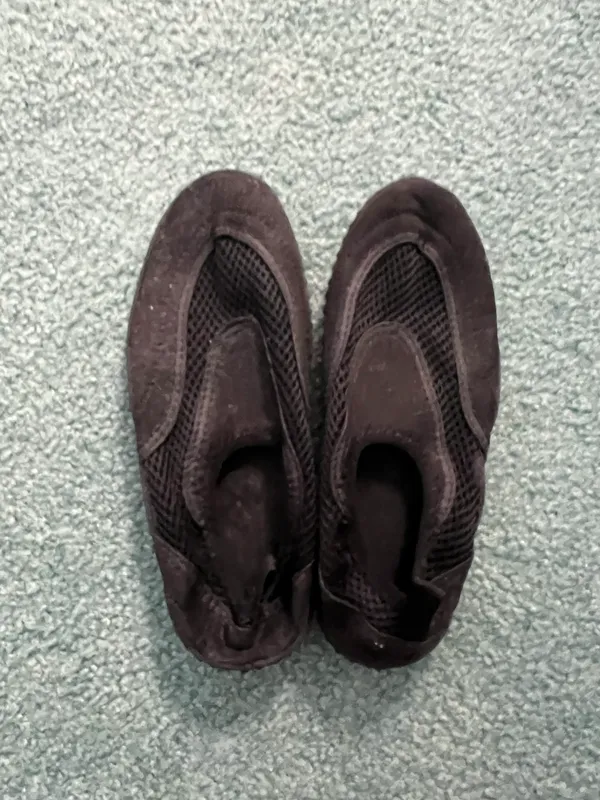 Shoes Black Size 6 - Image 3