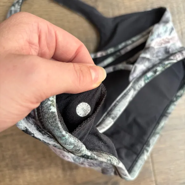 Lululemon Free To Be Wild Bra size 8 - Image 6