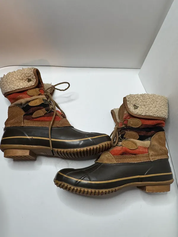 Jilly Cold Weather Boots Size 10B - Image 6