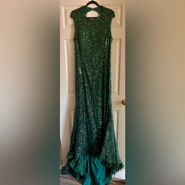Jovani Hunter Green Sequin Open-Back Holiday Dress w/Small Train Sz 22 - Image 7