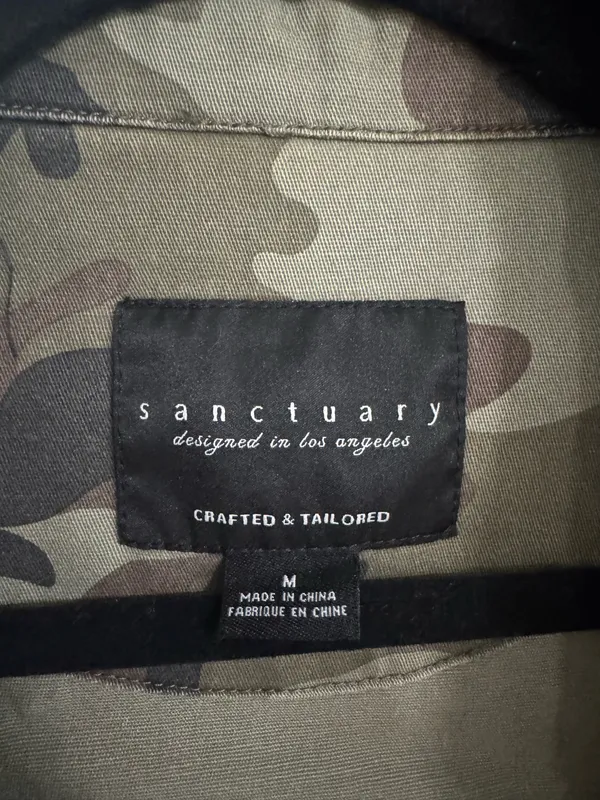 Sanctuary Green Camo Camouflage Snap Front Raw Hem Jacket Shacket - Image 4
