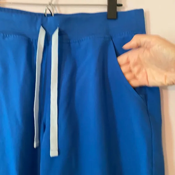 FIGS Royal Blue Zamora Jogger Scrub Pants Uniform Nurse Doctor size Medium Tall - Image 3