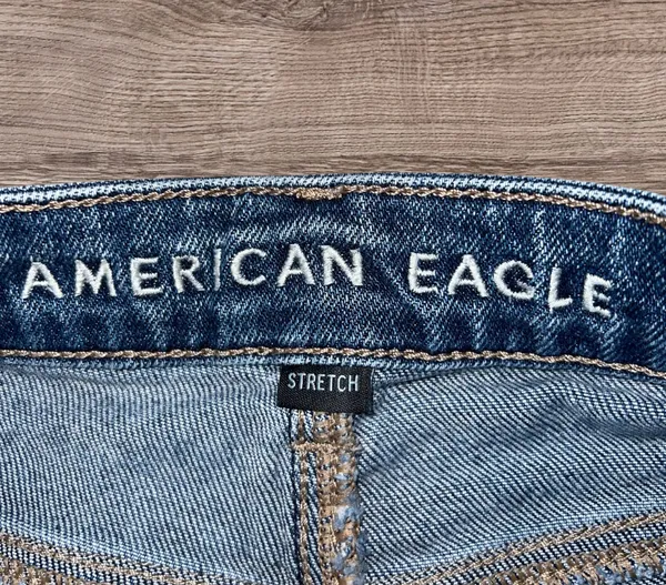 American Eagle Denim Mom Distressed Jean Cuffed Shorts Size 0 - Image 3