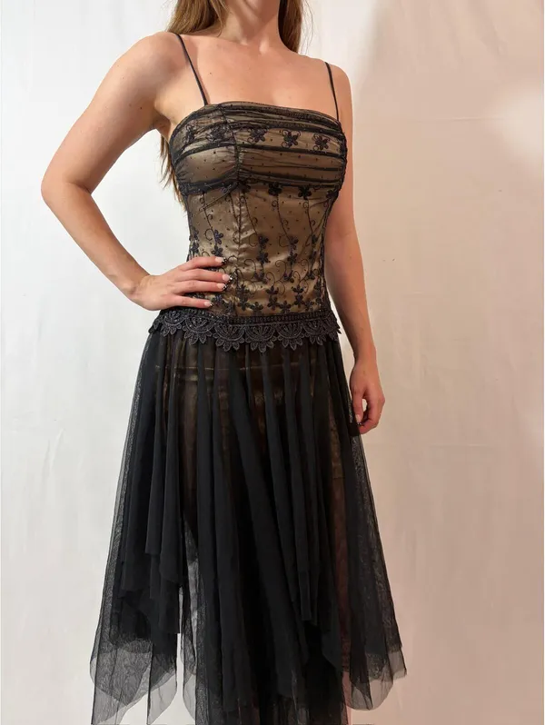 Black Mesh Overlay Embellished Corset Vintage Masquerade Formal Dress - Image 7