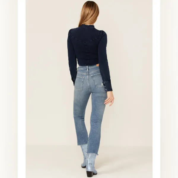 7‎ For All Mankind Women's Ultra High Rise Slim Kick Flare Jeans size 28 - Image 2