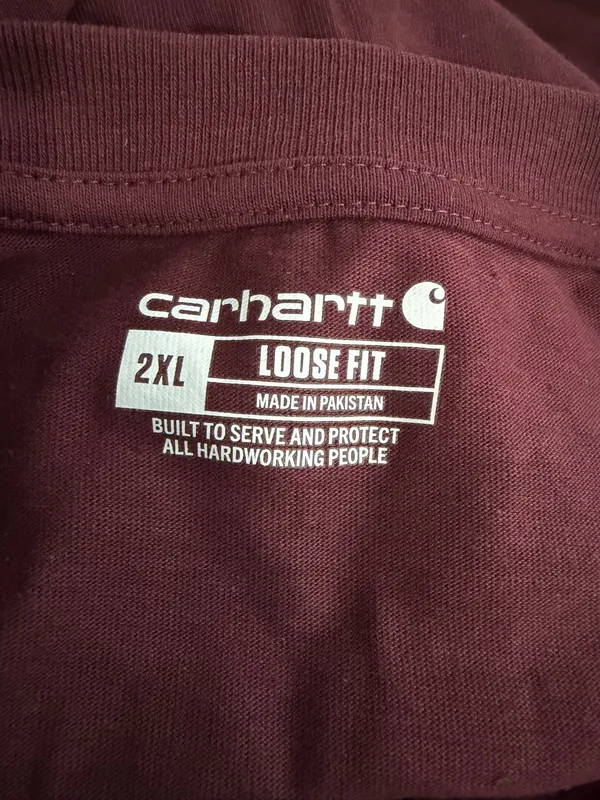 Carhartt Loose-fit Men’s Burgundy T Shirt - Image 4
