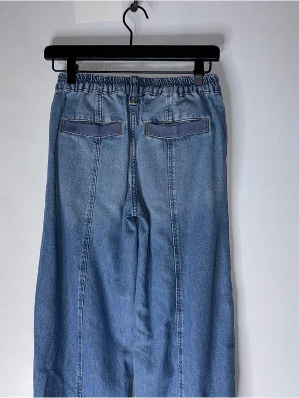 Pilcro Beach Cargo Mid Rise Jeans Size 25‎ - Image 5
