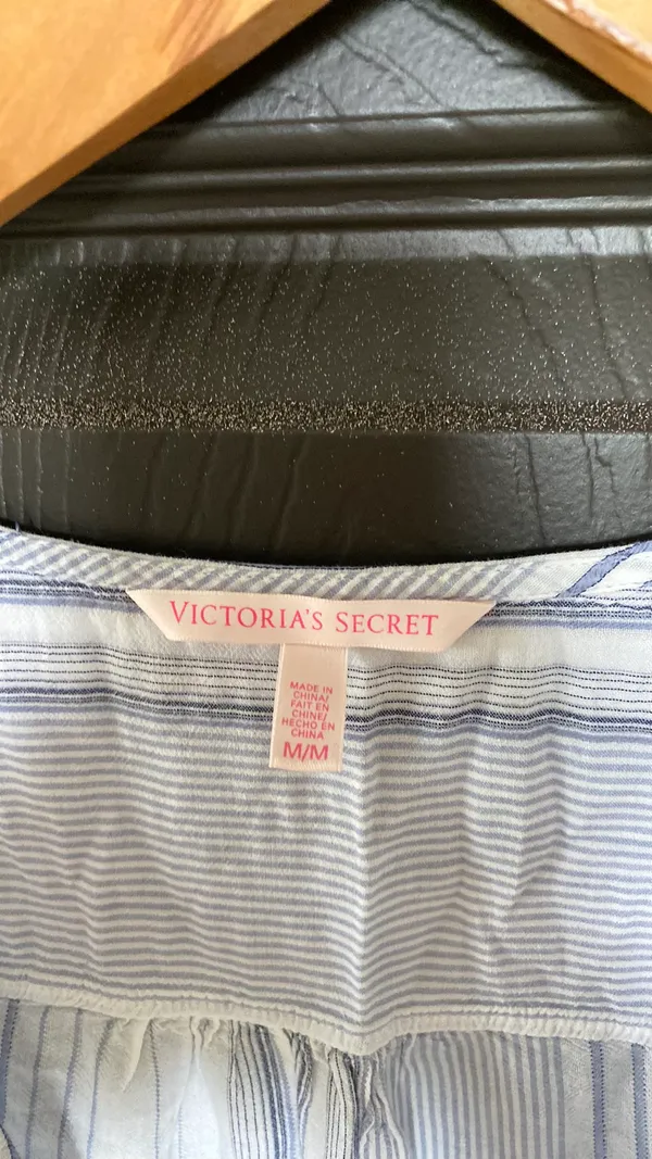 Victoria's Secret Linen Shirt - Image 4