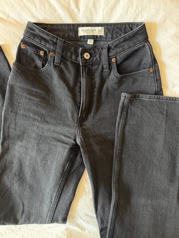 Abercrombie 90s Relaxed High-Rise Jeans - Image 6