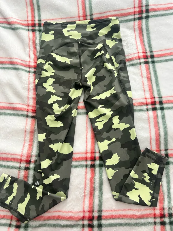 Lululemon Camo Leggings Wunder Under High-Rise - Image 2