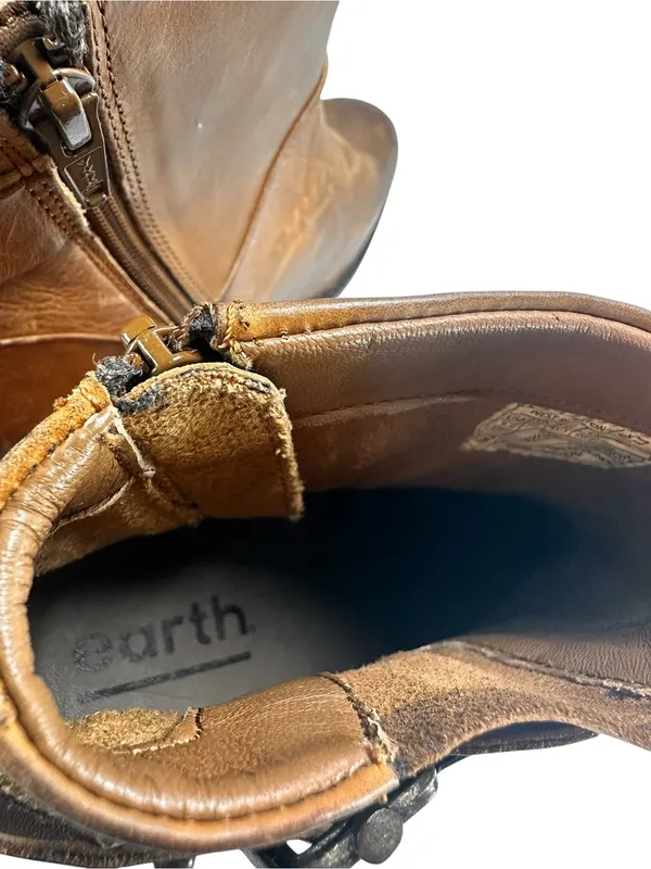 Earth Women’s Size 9.5 West Riverton Tan Brown Leather Buckle Zip Ankle Boots - Image 7