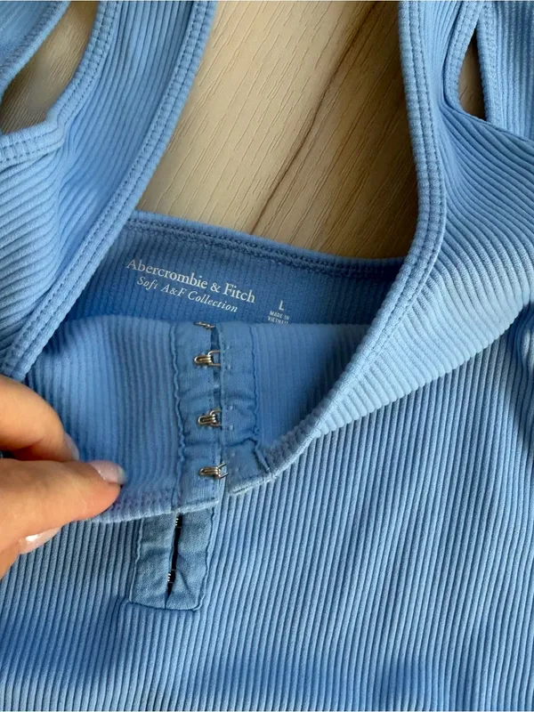 Blue Abercrombie and Fitch Bodysuit size L - Image 4