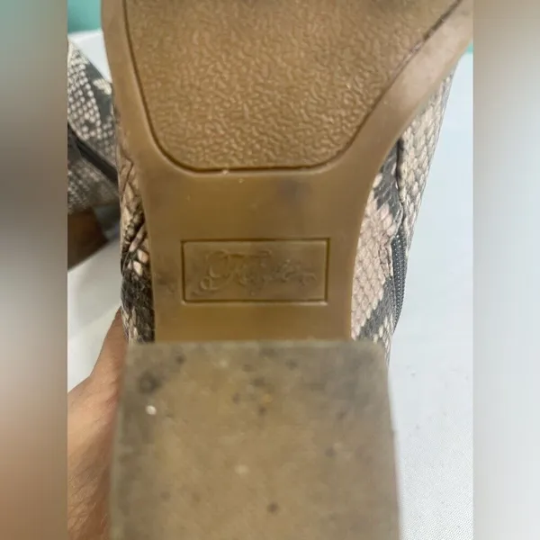 Fergie snakeskin bootie size 8‎ 1/2 Tan - Image 7