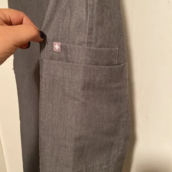 Figs Women’s Graphite Yola Skinny Scrub Pants - Image 3