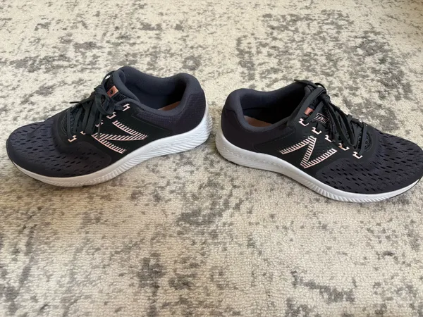 New Balance Sneakers - Image 5