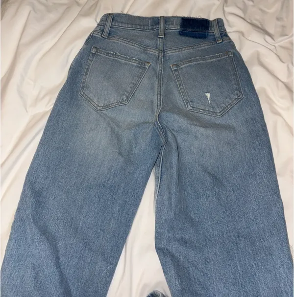 Abercrombie and Fitch 90’s straight ultra high rise jeans - Image 2