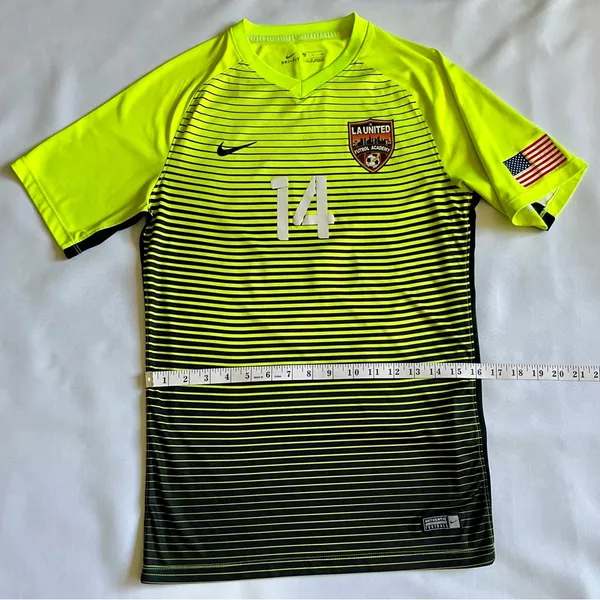 LA United Futbol Academy Woman’s Shirt Yellow Soccer Jersey Adidas Size Small - Image 4