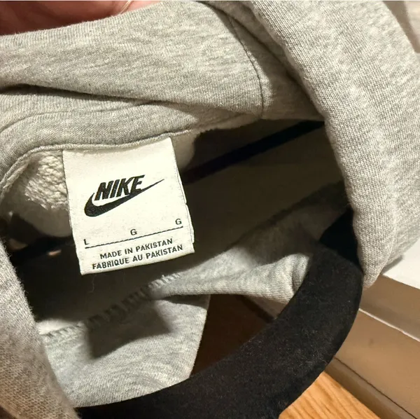 Nike Hoodie Sweatshirt - Image 3