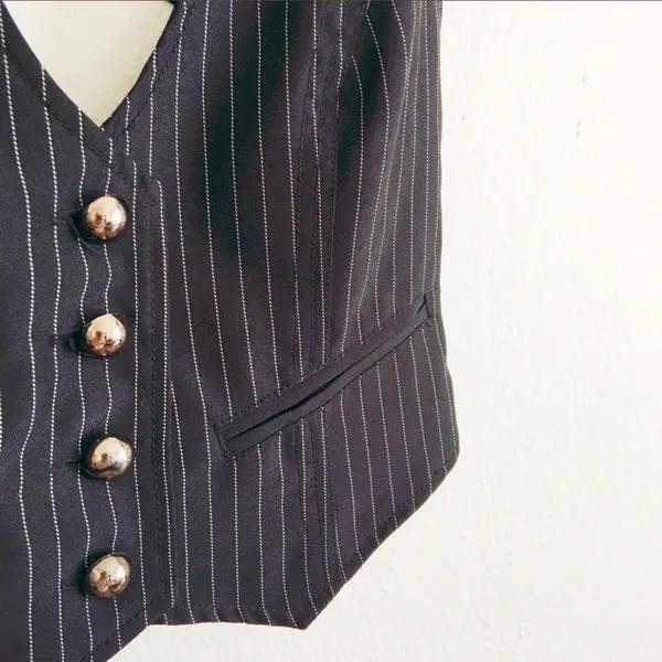 Crown of ❤️5, Open Back Striped Vest, Black - Image 4