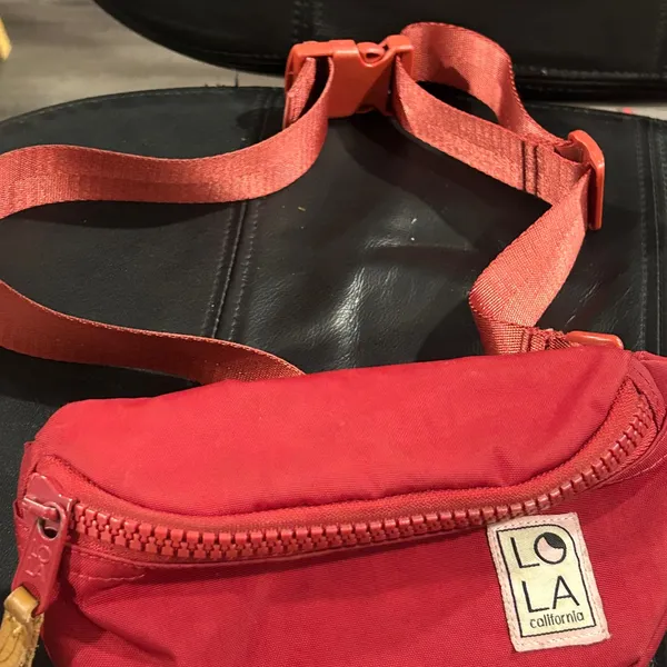 LOLA California Red waist Bag - Image 4