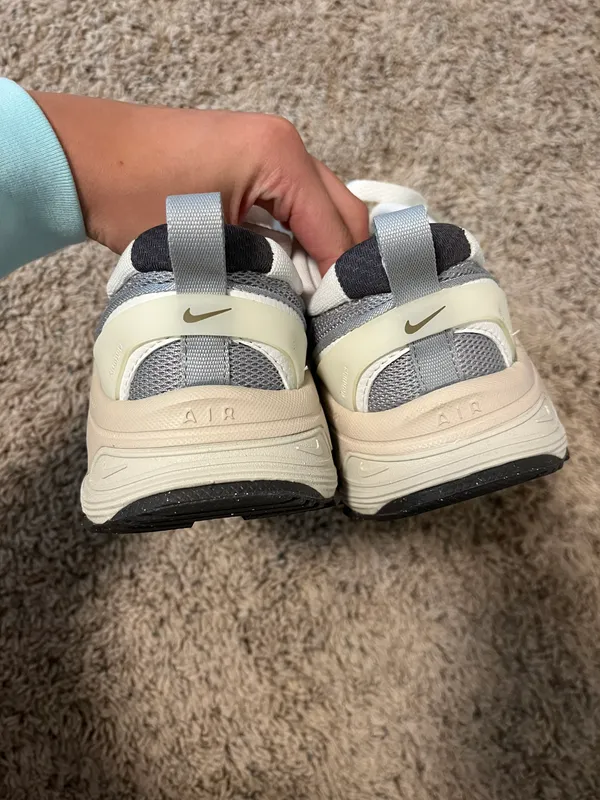 Nike Air Neutral Shoes - Image 5