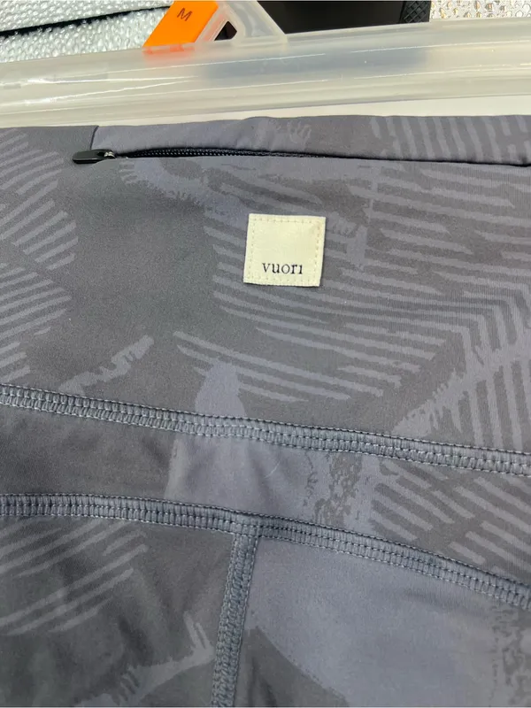 Vuori Sculpt High-Rise Leggings Gray - Image 4