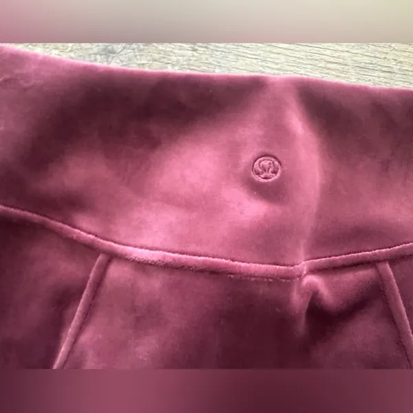 NWT Lululemon‎ Scuba High-Rise Mini Skirt *Velvet Garnet Red Large - Image 5