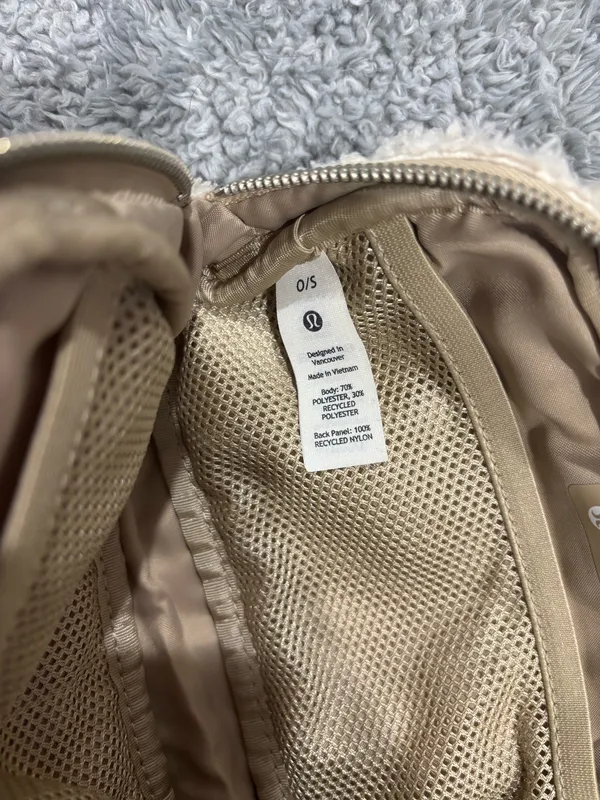 Lululemon Fleece Belt Bag - Image 3