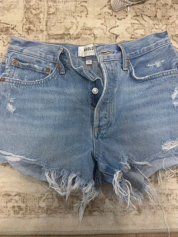 AGOLDE Light Blue Distressed Denim Shorts - Image 4