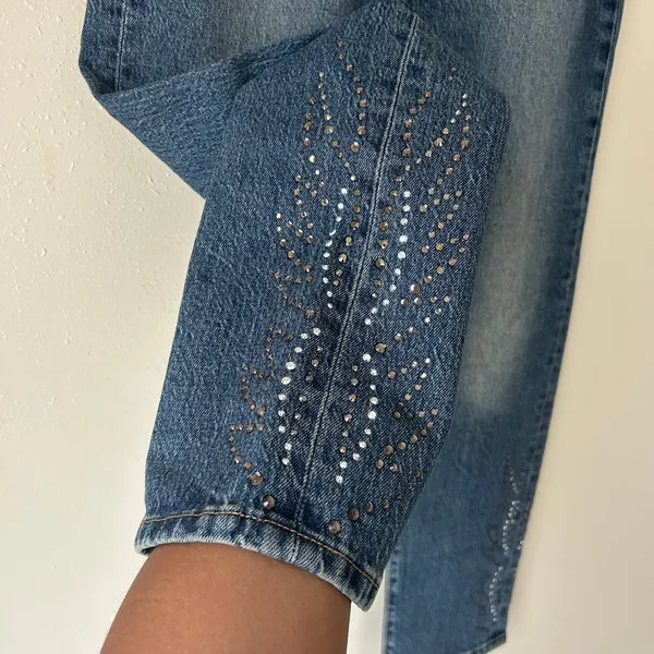 Levi’s 501 Curve Rhinestone Hem Jeans Size 28 - Image 8