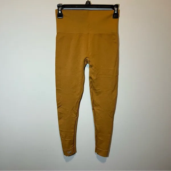 SetActive SculptFlex Cropped Leggings Gold‎ Mustard Small - Image 5