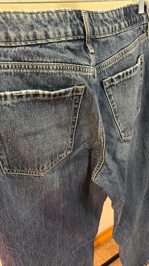 Hollister Jeans - Image 4