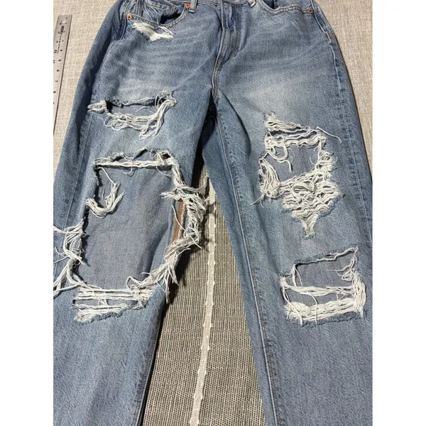 American Eagle Outfitters‎ Womens Jeans Highest Rise Mom Jean Distressed Size 6 - Image 3