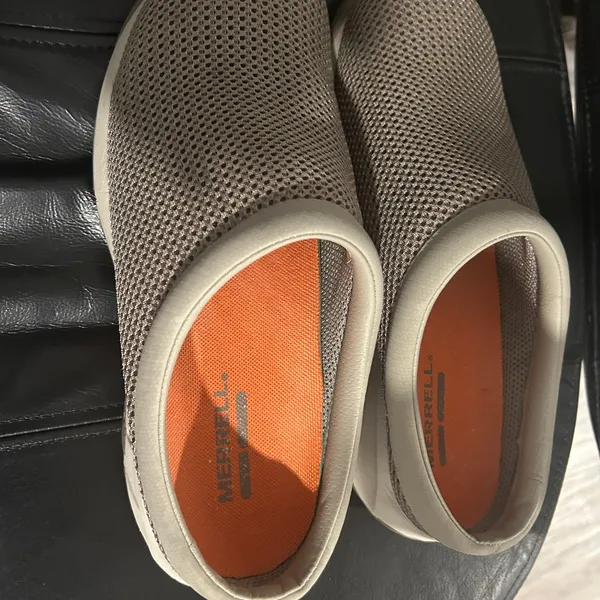 Merrell Women's Encore Breeze slip-on shoes. - Image 5