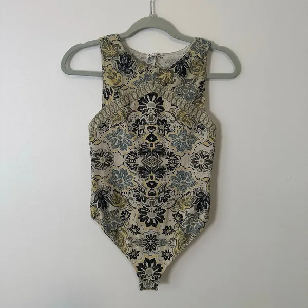 Free People Intimately cream, yellow & navy paisley open back bodysuit S - Image 2