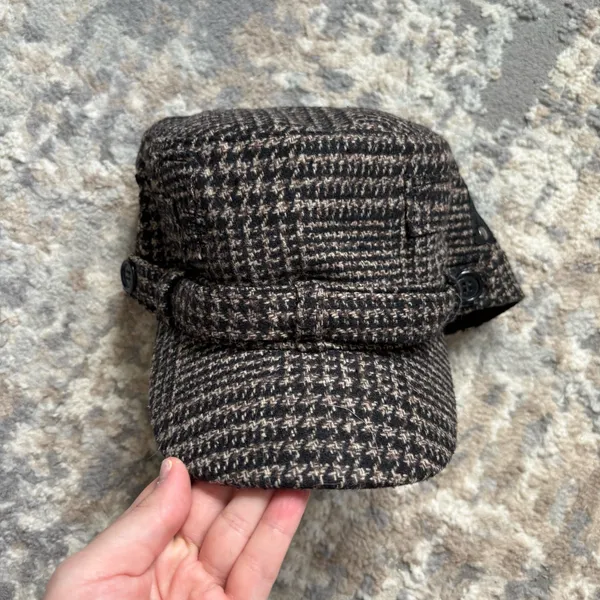 Y2K plaid newsboy houndstooth cap women’s onesize - Image 4