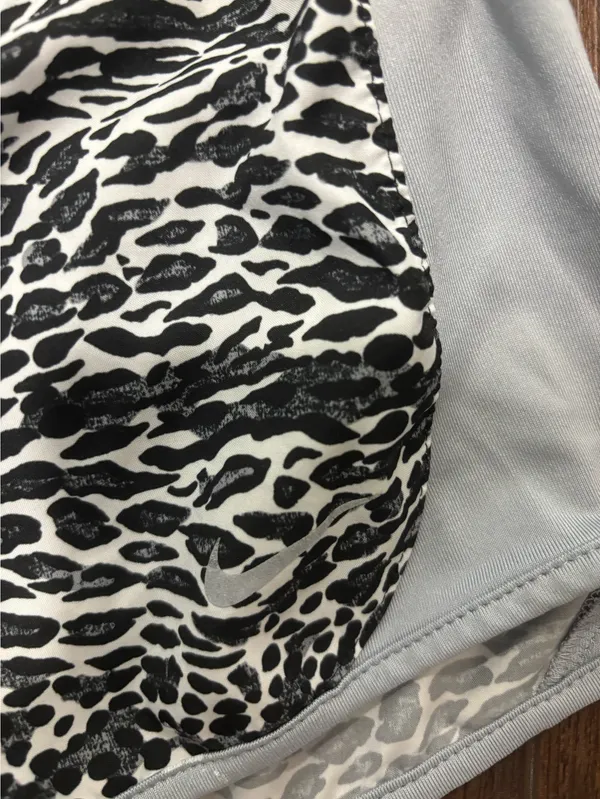 Nike Shorts - Image 2