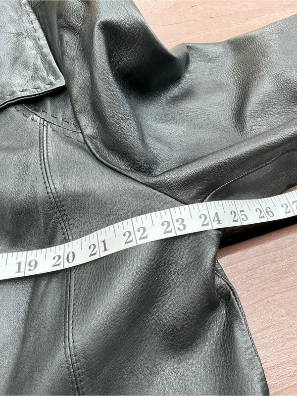 Elegant genuine Leather Button-Front Women's Jacket🍃🍂🍁 - Image 12